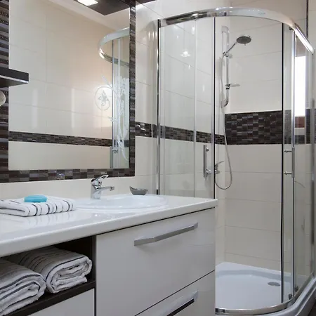 Malibu Grand Royale - Luxury Group With Pool * Vir