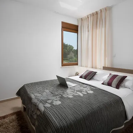 Villa Malibu Grand Royale - Luxury Group With Pool Vir