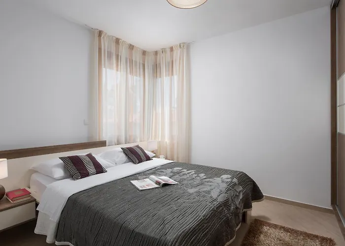 Malibu Grand Royale - Luxury Group With Pool *