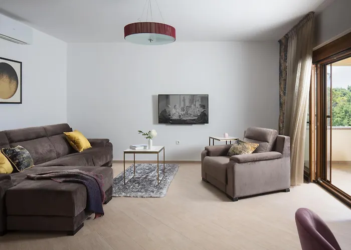 Malibu Grand Royale - Luxury Group With Pool *