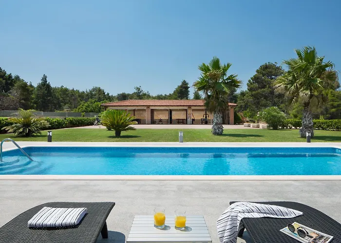 Malibu Grand Royale - Luxury Group With Pool *