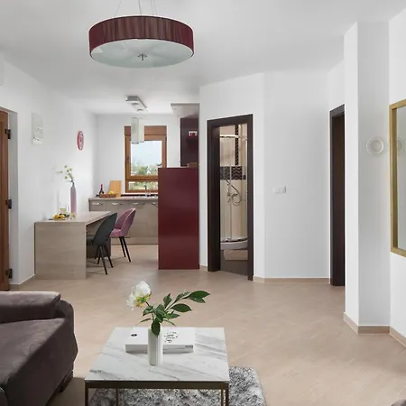 Malibu Grand Royale - Luxury Group With Pool 빌라