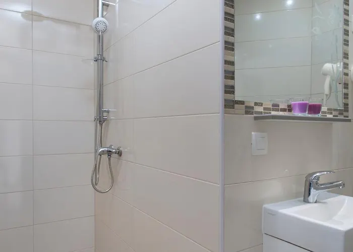 Malibu Grand Royale - Luxury Group With Pool Вир