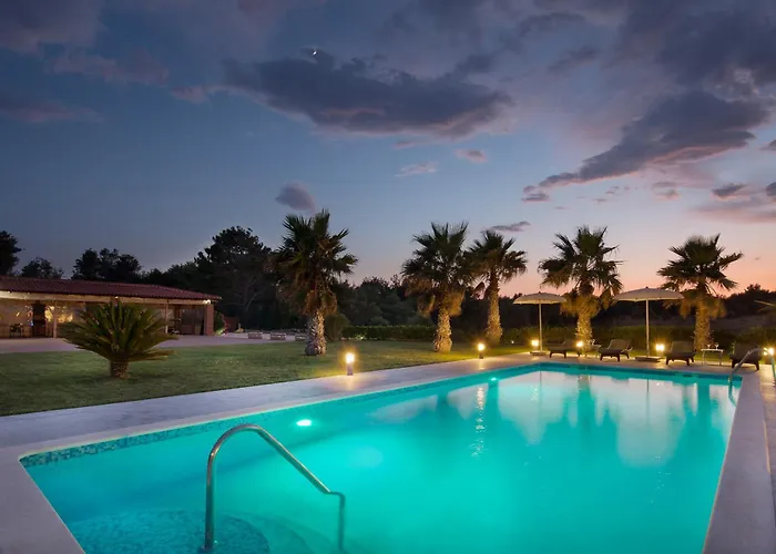 Malibu Grand Royale - Luxury Group With Pool Вир