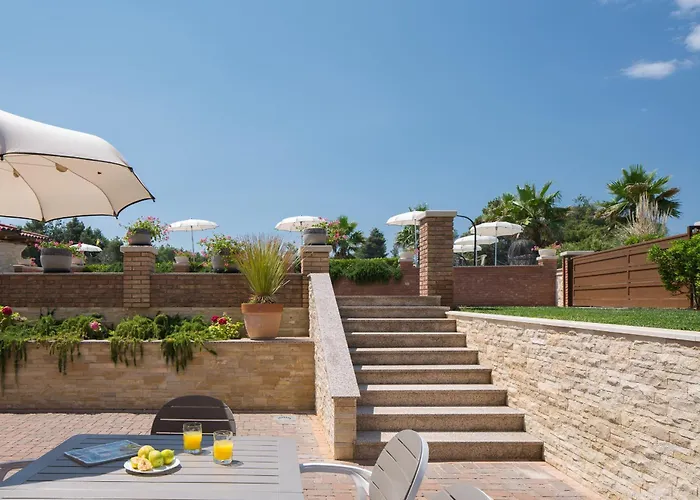 Malibu Grand Royale - Luxury Group With Pool * 비르